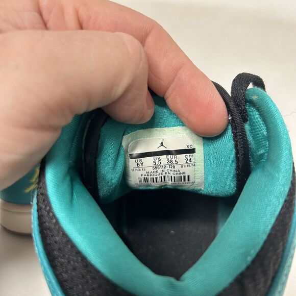 Nike Shoes Air Jordan 1 Mid GG “Volt Ice” 2024 - Picture 10 of 10